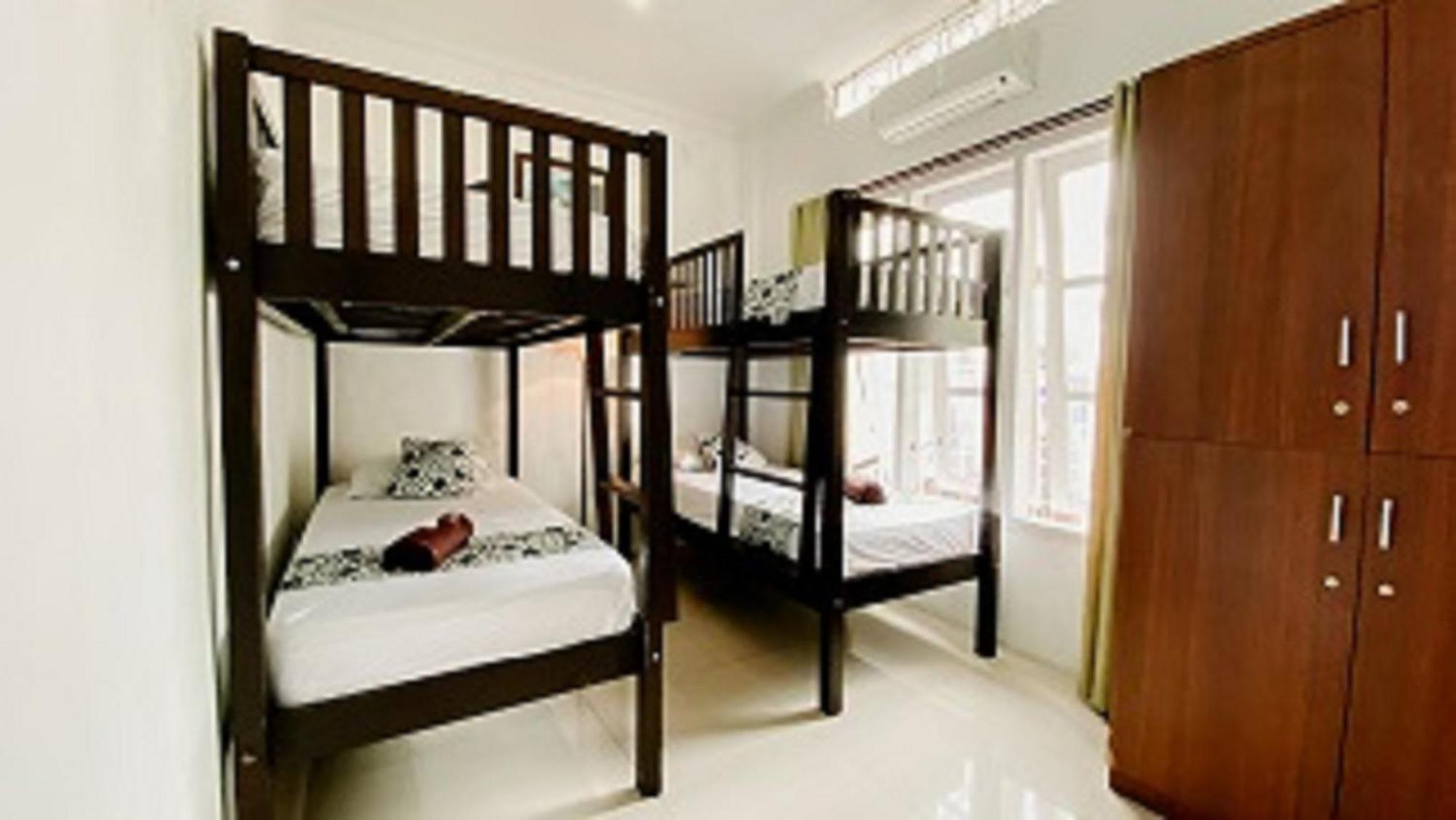 Dormitory Tourism Sritanjung Banyuwangi By Gajahsora Management エクステリア 写真