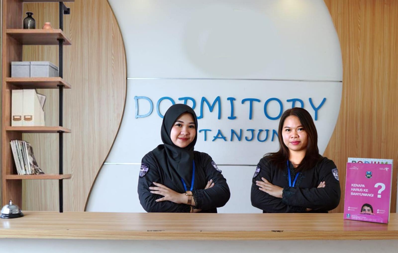Dormitory Tourism Sritanjung Banyuwangi By Gajahsora Management エクステリア 写真