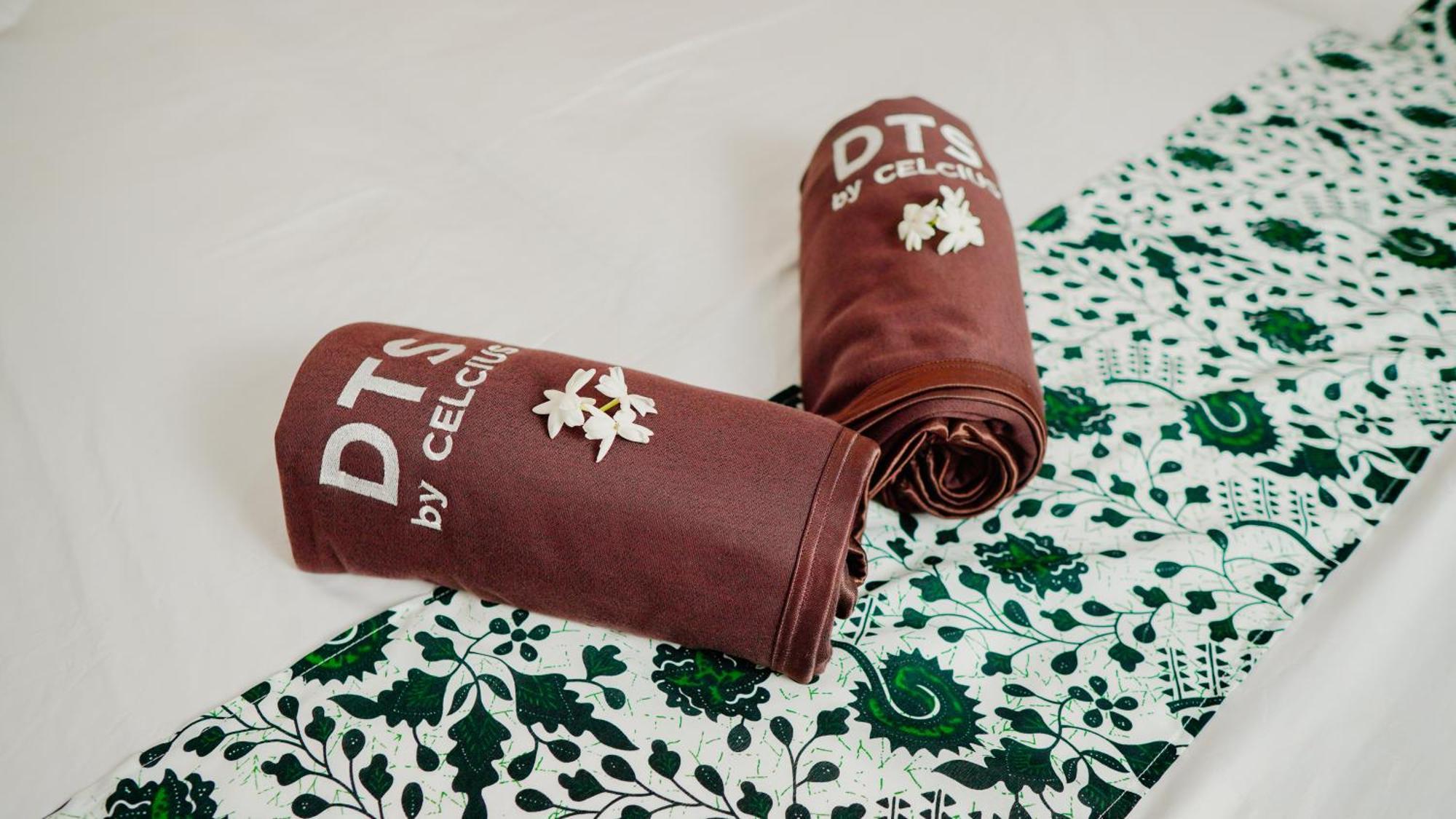 Dormitory Tourism Sritanjung Banyuwangi By Gajahsora Management エクステリア 写真